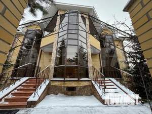 Коттедж 302м&sup2;, 3-этажный, участок 20 сот.  