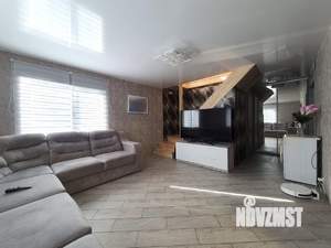 Дом 100м&sup2;, 2-этажный, участок 6 сот.  