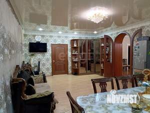 Дом 246м², 2-этажный, участок 6 сот.  