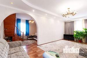 Дом 120м², 2-этажный, участок 6 сот.  
