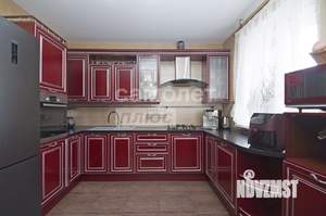 Коттедж 185м&sup2;, 2-этажный, участок 8 сот.  