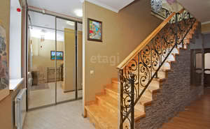 Дом 199м&sup2;, 2-этажный, участок 7 сот.  