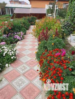 Дом 386м&sup2;, 3-этажный, участок 8 сот.  