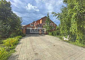 Дом 268м&sup2;, 2-этажный, участок 15 сот.  