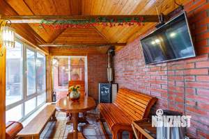 Коттедж 370м², 4-этажный, участок 9 сот.  