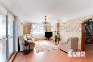 Коттедж 244м², 3-этажный, участок 10 сот.  