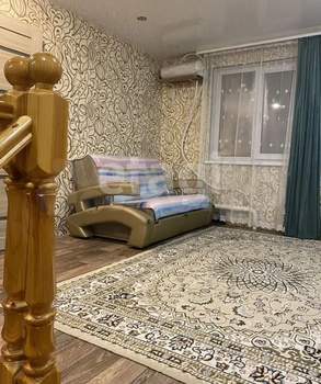 Дом 100м&sup2;, 2-этажный, участок 3 сот.  