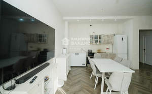 Дом 260м&sup2;, 2-этажный, участок 3 сот.  