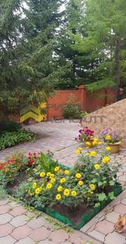 Дом 385м&sup2;, 2-этажный, участок 15 сот.  