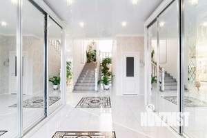 Дом 268м², 2-этажный, участок 9 сот.  