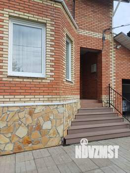 Коттедж 210м², 3-этажный, участок 9 сот.  