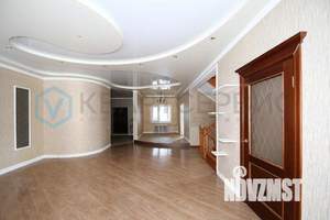 Коттедж 305м², 3-этажный, участок 4 сот.  