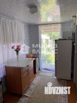 Дом 48м&sup2;, 2-этажный, участок 6 сот.  