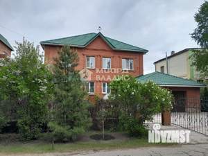 Дом 220м², 3-этажный, участок 7 сот.  