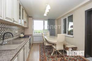 Дом 140м&sup2;, 2-этажный, участок 6 сот.  