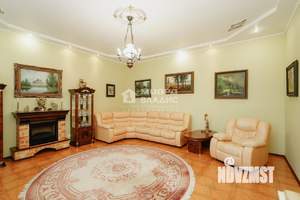 Таунхаус 265м², 2-этажный, участок 5 сот.  
