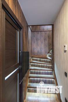 Дом 150м&sup2;, 2-этажный, участок 6 сот.  