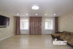 Дом 242м², 2-этажный, участок 864 сот.  