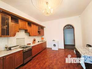 Коттедж 286м&sup2;, 3-этажный, участок 3 сот.  