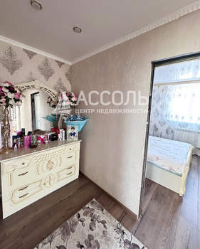 Дом 130м&sup2;, 1-этажный, участок 4 сот.  