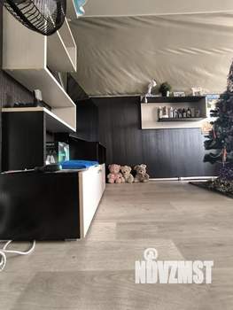 Дом 60м&sup2;, 2-этажный, участок 6 сот.  