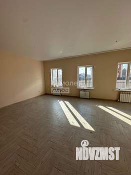 Дом 150м&sup2;, 2-этажный, участок 5 сот.  