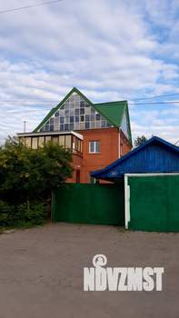 Коттедж 389м², 3-этажный, участок 5 сот.  