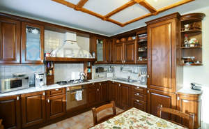 Дом 240м², 2-этажный, участок 10 сот.  
