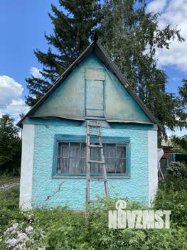 Дом 25м&sup2;, 2-этажный, участок 6 сот.  