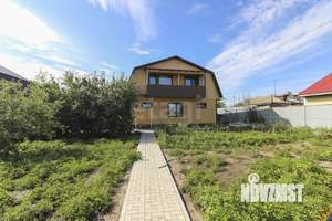 Дом 242м², 2-этажный, участок 864 сот.  