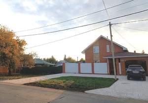 Дом 188м&sup2;, 2-этажный, участок 4 сот.  