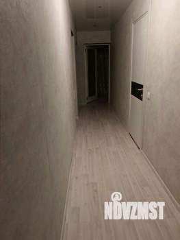 Коттедж 300м&sup2;, 3-этажный, участок 8 сот.  