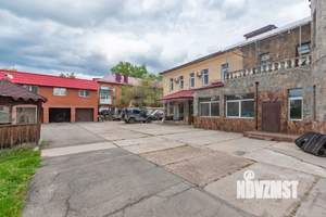 Дом 674м&sup2;, 2-этажный, участок 28 сот.  