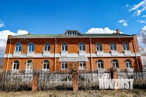 Коттедж 250м², 2-этажный, участок 6 сот.  