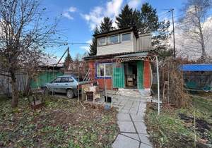 Дом 42м², 2-этажный, участок 6 сот.  