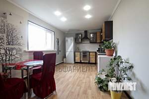 Дом 247м&sup2;, 2-этажный, участок 5 сот.  