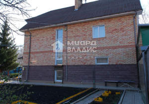 Дом 304м², 2-этажный, участок 8 сот.  