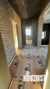 Коттедж 300м², 2-этажный, участок 8 сот.  