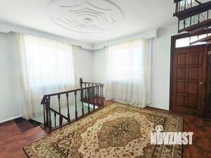 Коттедж 286м², 3-этажный, участок 3 сот.  