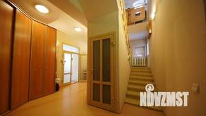 Коттедж 305м², 3-этажный, участок 16 сот.  