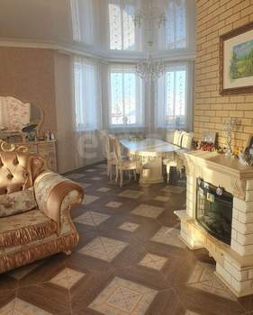 Дом 326м&sup2;, 3-этажный, участок 800 сот.  