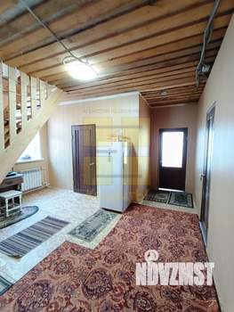 Дом 242м&sup2;, 3-этажный, участок 5 сот.  