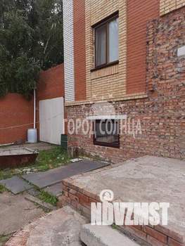 Коттедж 246м², 3-этажный, участок 10 сот.  