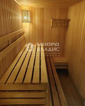 Дом 80м&sup2;, 2-этажный, участок 10 сот.  