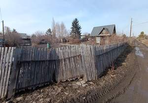 Дом 8м&sup2;, 2-этажный, участок 6 сот.  