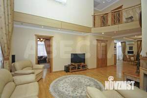 Коттедж 302м&sup2;, 3-этажный, участок 20 сот.  