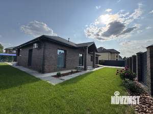 Коттедж 136м&sup2;, 1-этажный, участок 8 сот.  