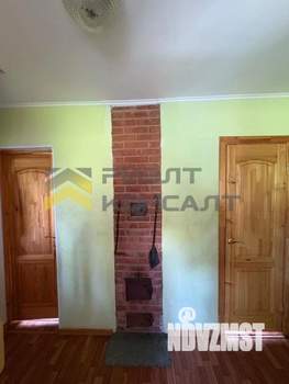 Дом 25м&sup2;, 2-этажный, участок 6 сот.  