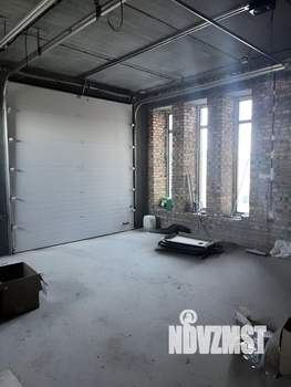 Дом 320м&sup2;, 1-этажный, участок 15 сот.  