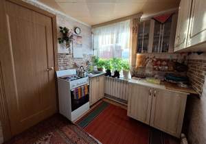 Дом 40м&sup2;, 2-этажный, участок 5 сот.  